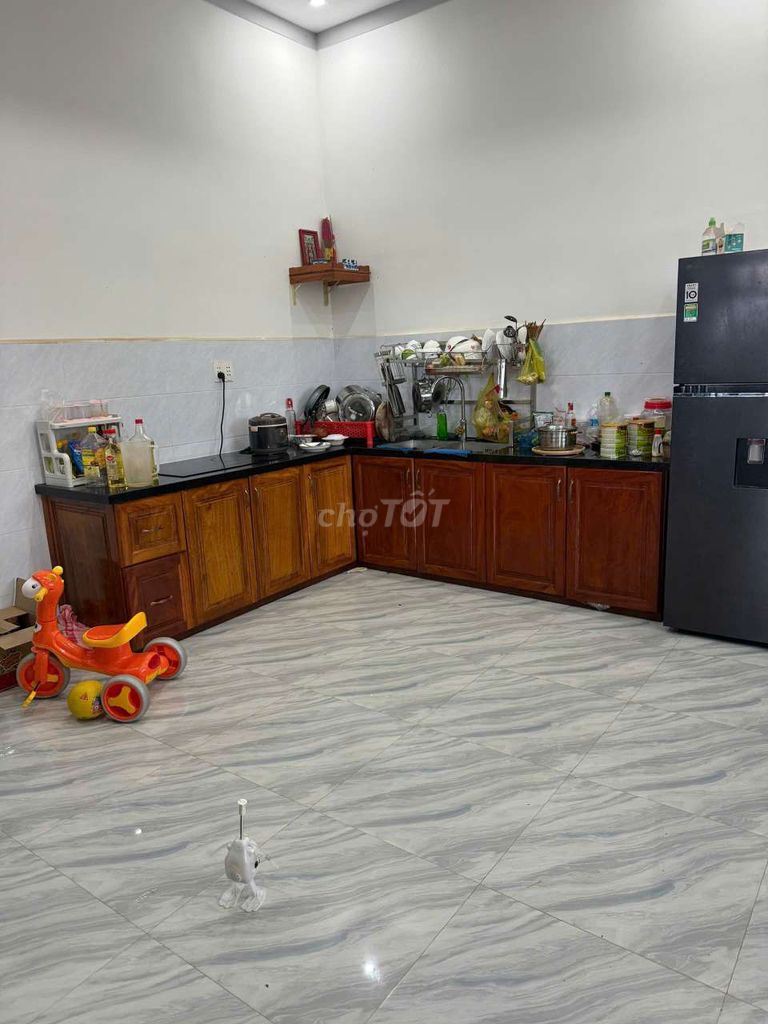 bán nhà mới xây. ngay ngã tư - Ảnh 2