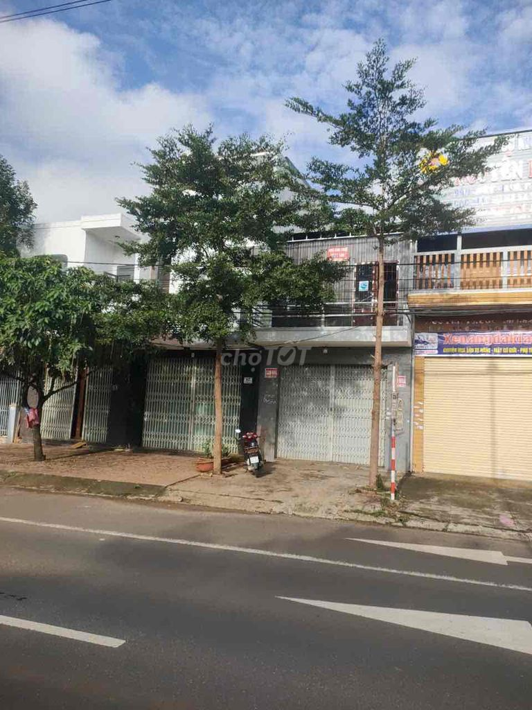 🏠 NHÀ CHÍNH CHỦ CẦN BÁN 📍 Vị trí:Đất đô thị, mặt tiền đường 10 Tháng - Ảnh 2