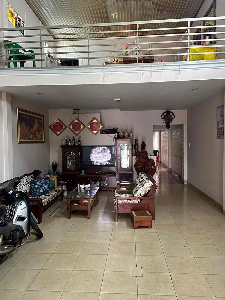 nhà mặt tiền nở hậu chữ T mỗi bên 5m - Ảnh 4