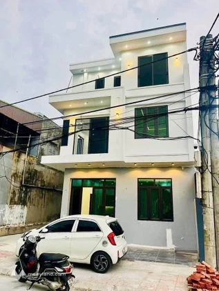 Nhà 3 tầng lô góc cực đẹp tại Phú Xuân, view công viên xanh mát