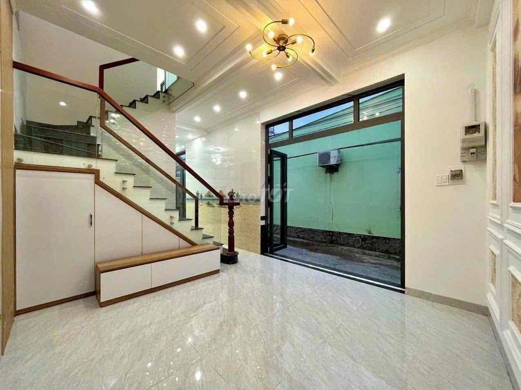 Nhà trệt lầu lộ ô tô gần siêu thị Lotte và đại học Y Dược Cần Thơ - Ảnh 1