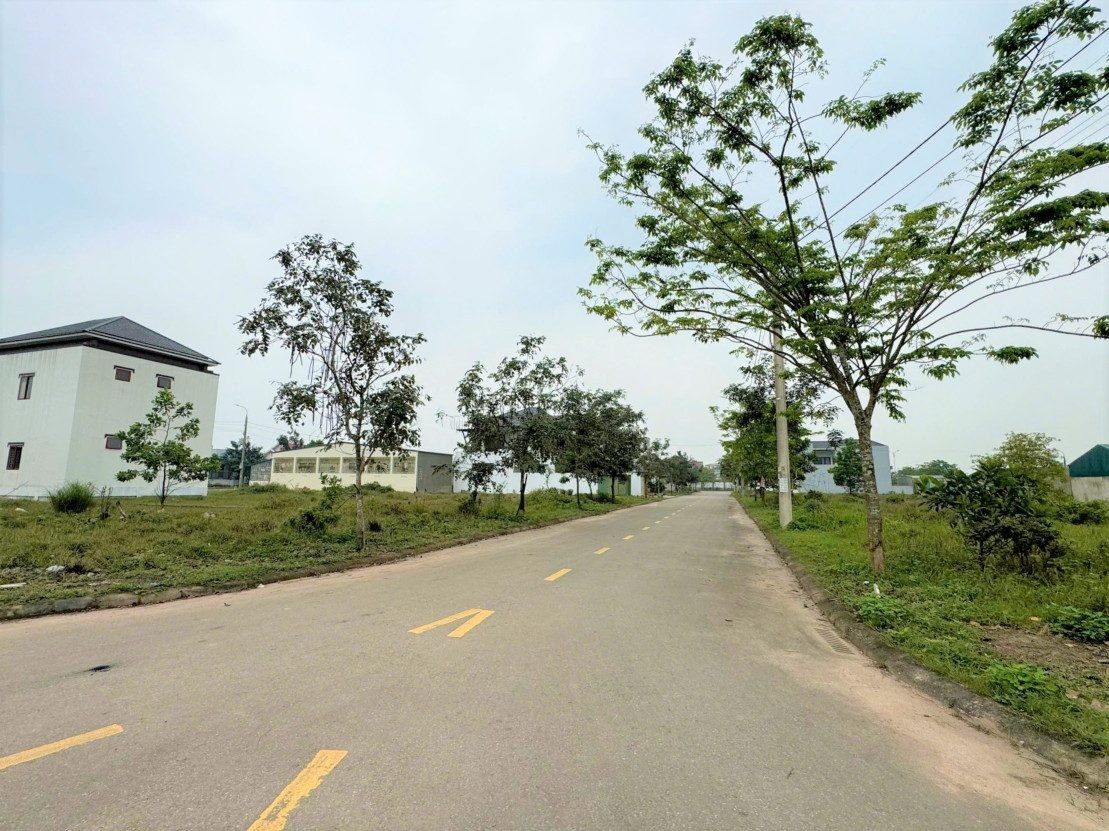 Bán đất 2 mặt tiền đường Lạc Long Quân sạch đẹp - gàn dự án bệnh viện 245 Nam Đông Hà - Ảnh 2