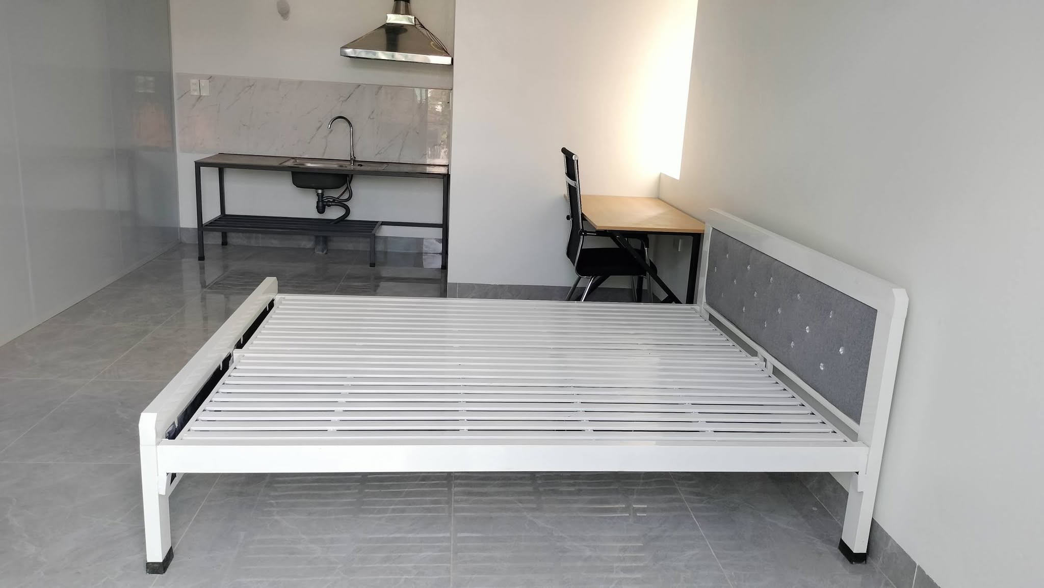 GĐ có phòng trọ cạnh Hoàng gia Plaza ace có nhu cầu lh dt 0979212119 - Ảnh 2