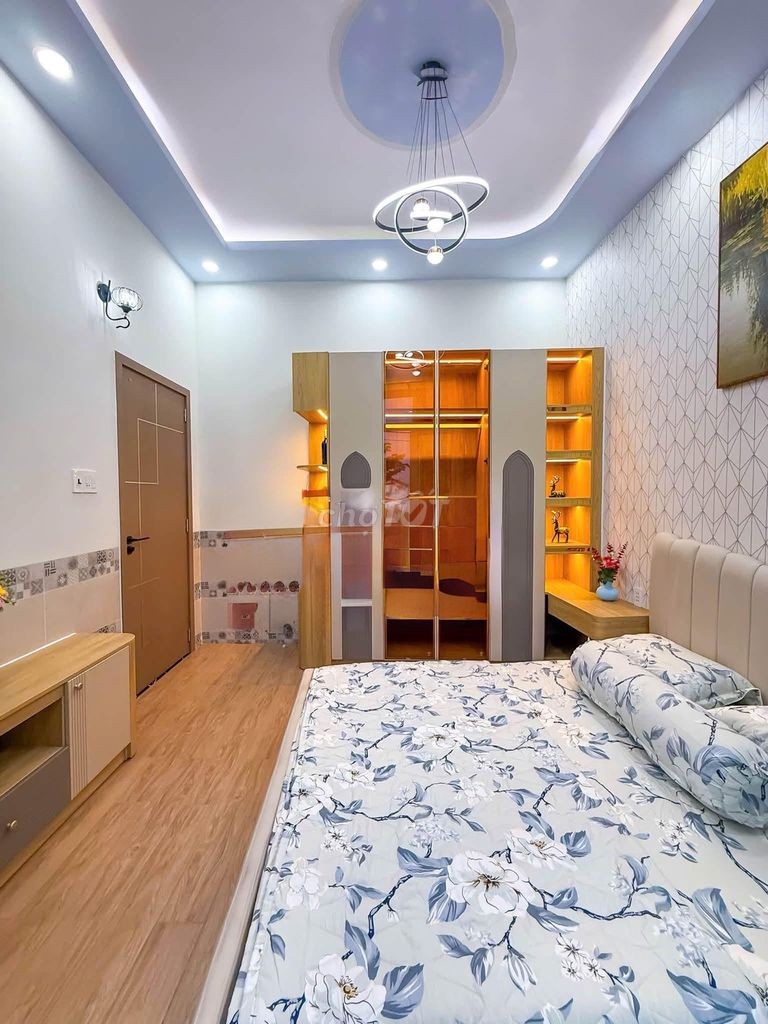 Bán nhà mặt phố Đường Xuân Hồng, Cần Thơ, 45m2, 3PN