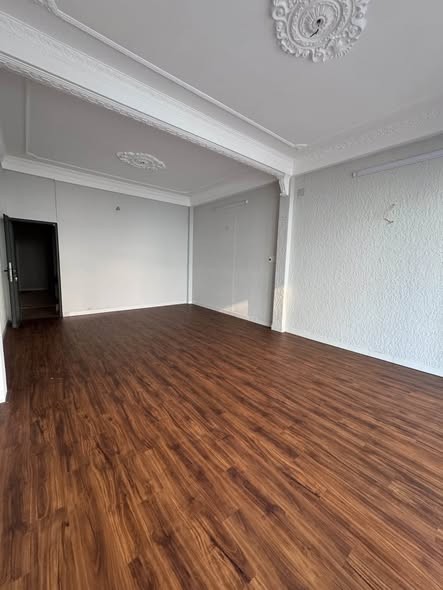 🔥 SIÊU PHẨM MẶT TIỀN HUỲNH THÚC KHÁNG - DÒNG TIỀN 30 TR/THÁNG - NỞ HẬU TÀI LỘC 6.7M - Ảnh 2
