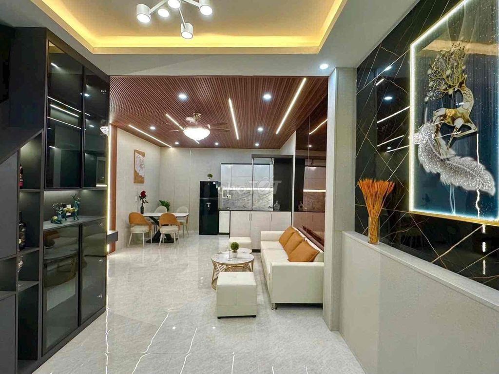 Nhà 2 tầng full nội thất Hải Hồ