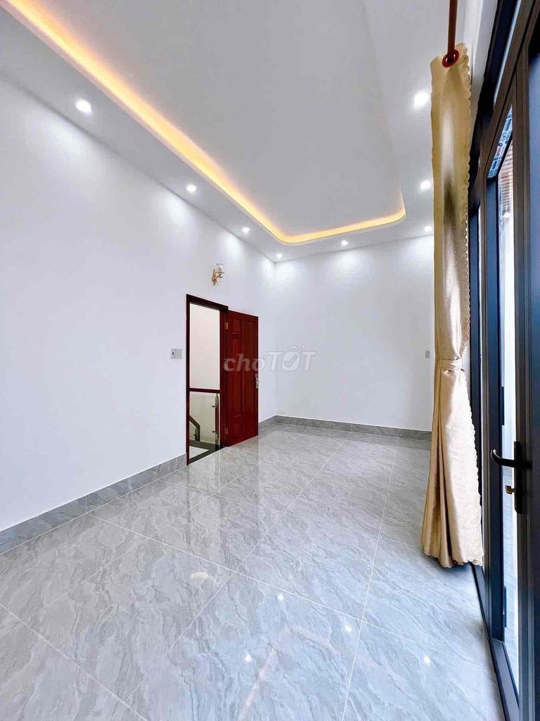BÁN GẤP NHÀ TRỆT LẦU RỘNG 4PN HẺM 138 TRẦN HƯNG ĐẠO GẦN ĐH CẦN THƠ - Ảnh 1