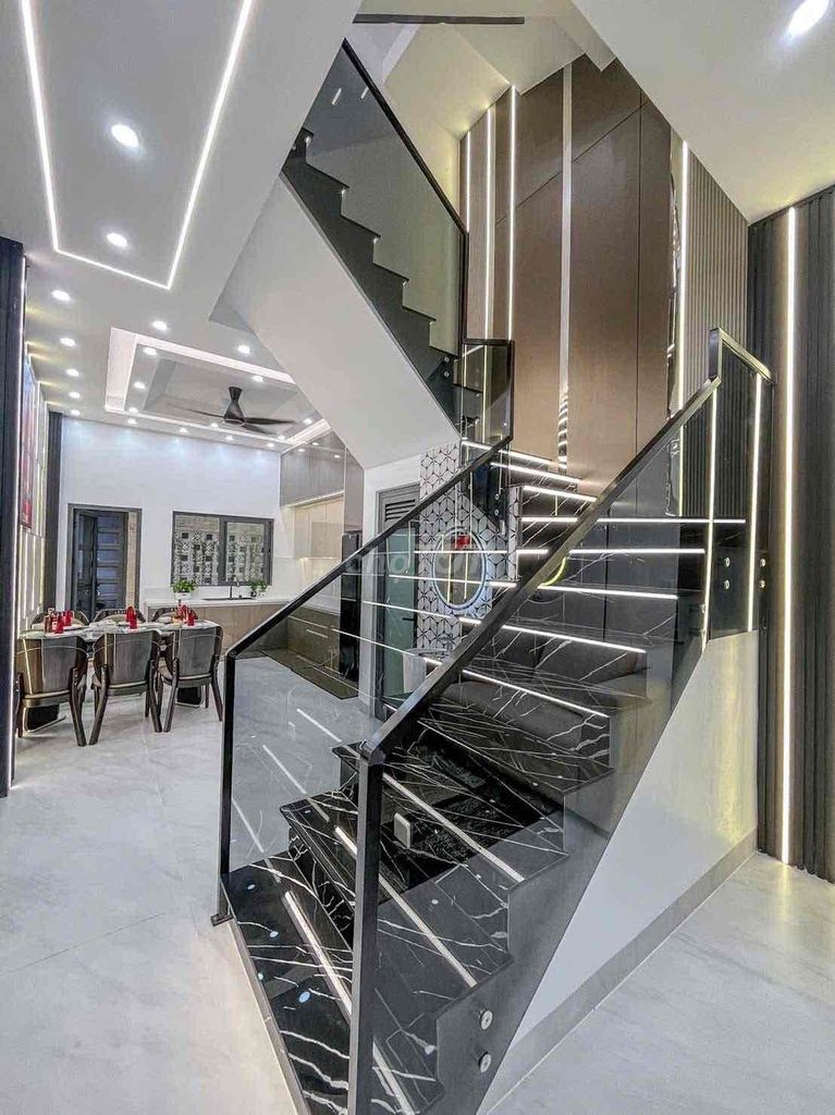 NHÀ 2 LẦU FULL NỘI THẤT | KHU DÂN CƯ ĐẠI HỌC Y DƯỢC CẦN THƠ