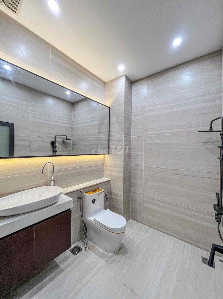 NHÀ 2 LẦU FULL NỘI THẤT | KHU DÂN CƯ ĐẠI HỌC Y DƯỢC CẦN THƠ