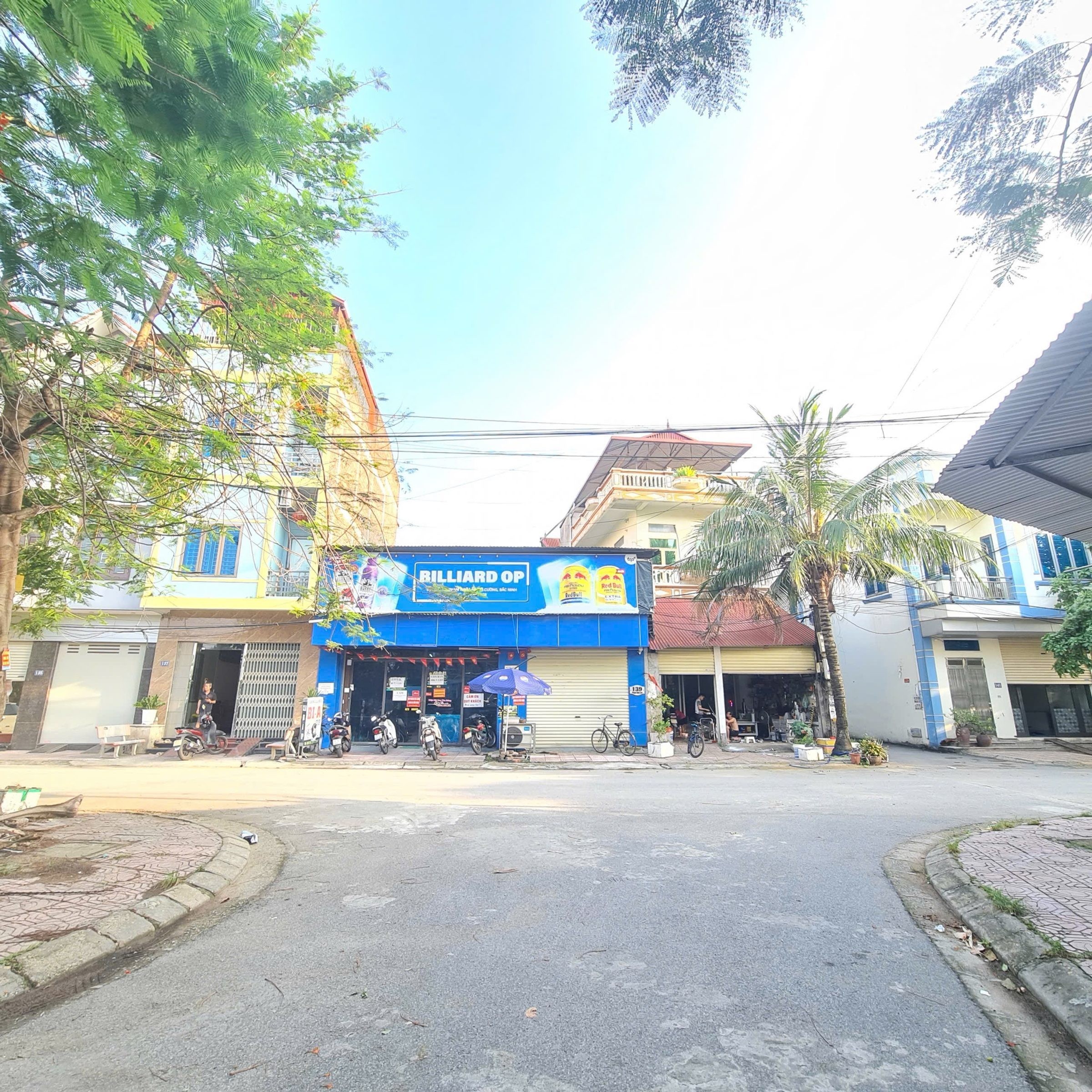 Bán đất nhìn vườn hoa khả lễ 3. Cạnh tổ hợp chung cư green pearl. Diện tích 81m mặt tiền 4.5m hướng đông nam. Phường võ cường tỉnh bắc ninh