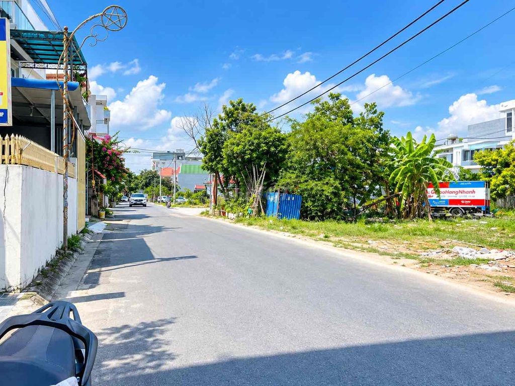 Bán nhà mặt đường 4tầng - Lê Hồng Phong - Hải An - Đằng Hải 70m2 6ty8 - Ảnh 2