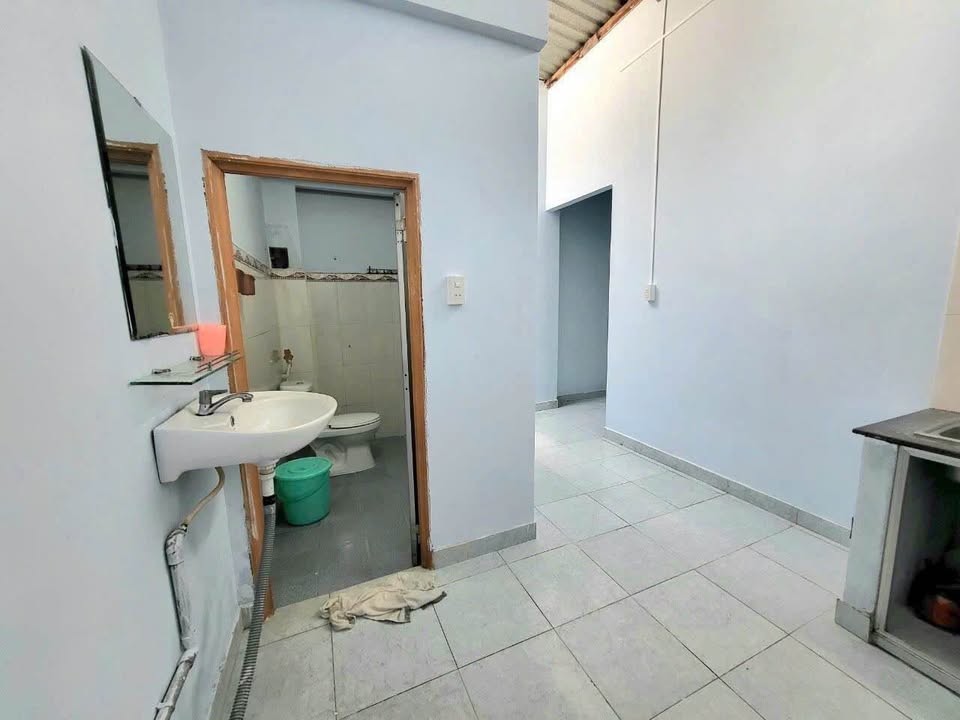 BÁN NHÀ HẺM CAO THẮNG GẦN COOPMAX PHAN THIẾT BÌNH THUẬN Zalo:0909702536