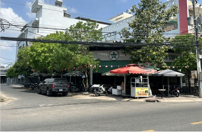 BÁN LÔ GÓC ĐẸP VÀ TOÀN BỘ QUÁN CAFE ĐANG KINH DOANH TỐT VỚI GIÁ RẺ