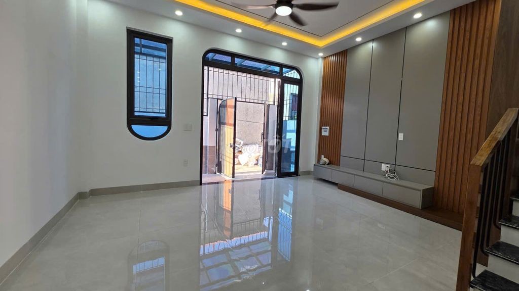 Nhà 2 tầng 71m2 tại Quỳnh Cư, Hồng Bàng 2,45 tỷ