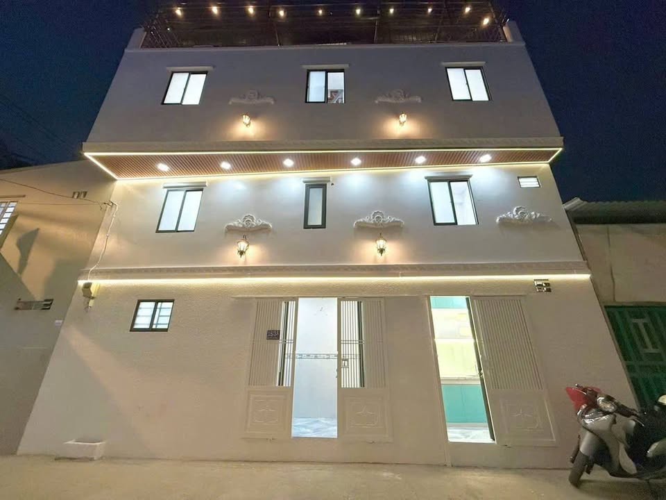 BÁN NHÀ QUẬN 7 – GIÁ TỐT HIẾM CÓ - Ảnh 1