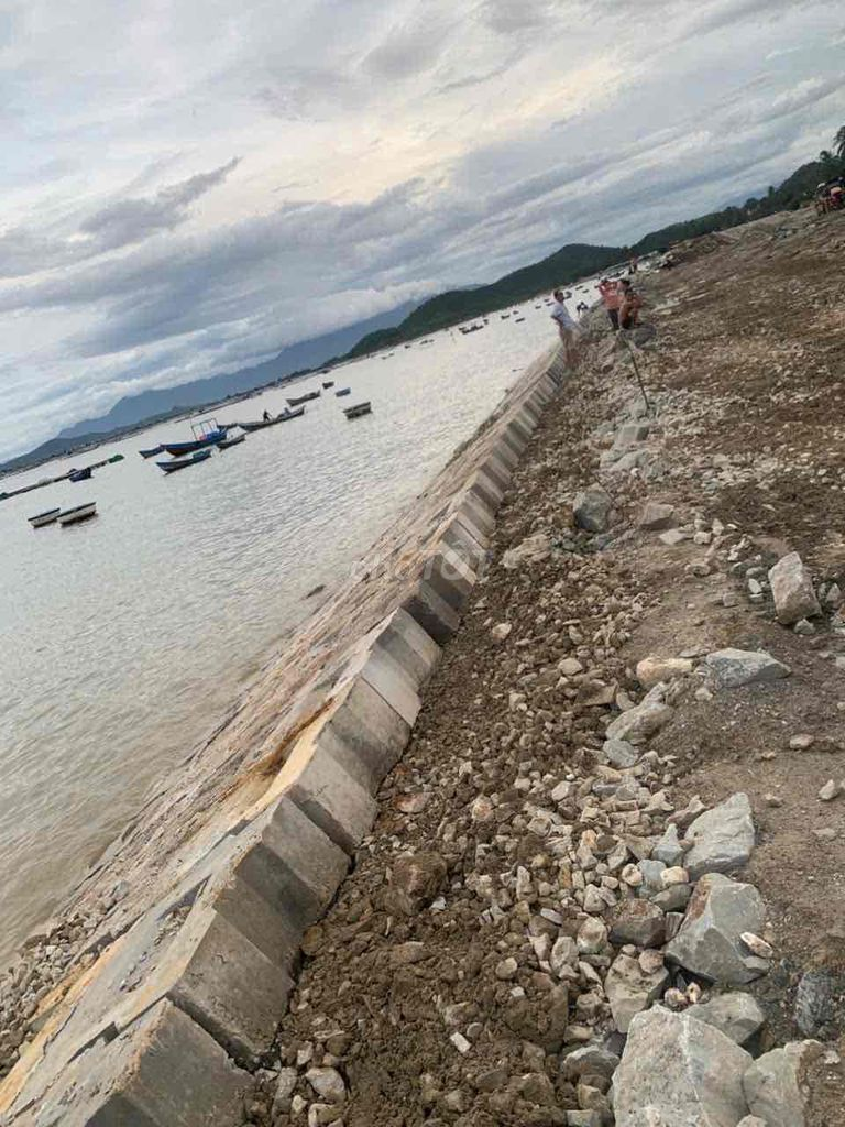 BÁN ĐẤT MẶT ĐƯỜNG VEN BIỂN RỘNG 30M - Ảnh 4