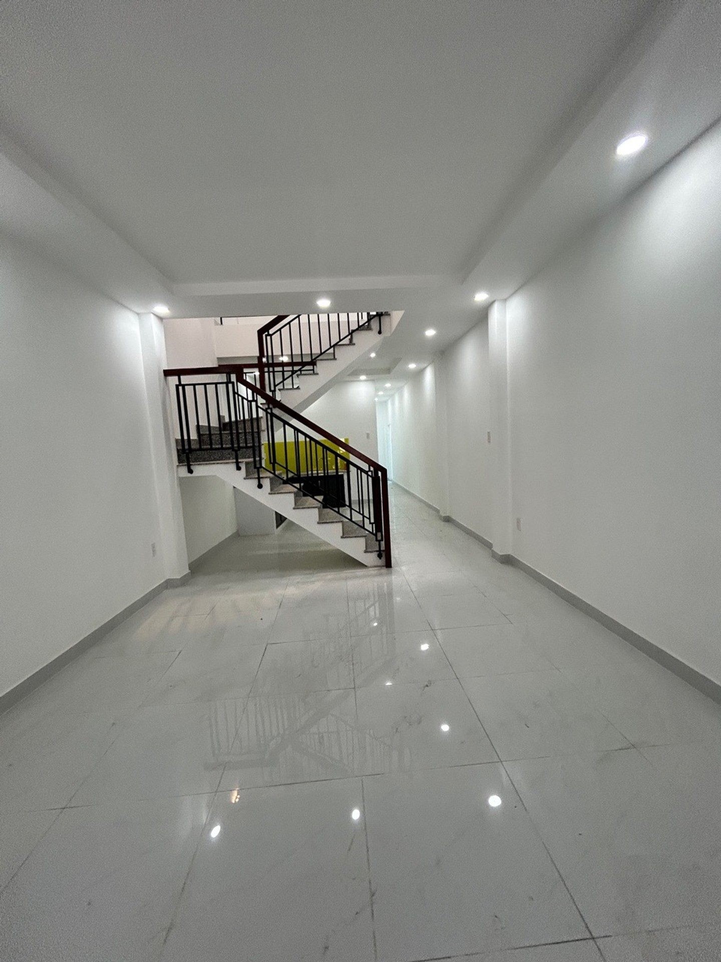 Bán Nhà Đường Chiến Lược Phường Bình Trị Đông Quận Bình Tân TP. Hồ Chí Minh 3 tầng giá 3,45 tỷ - Ảnh 2