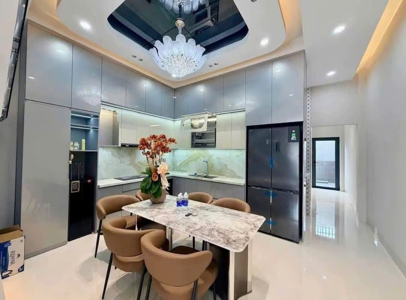 Nhà Độc Lập Sổ Riêng Nay Có Việc Cần Bán, Tặng Nội Thất Cuối Đồng Khởi - Ảnh 7
