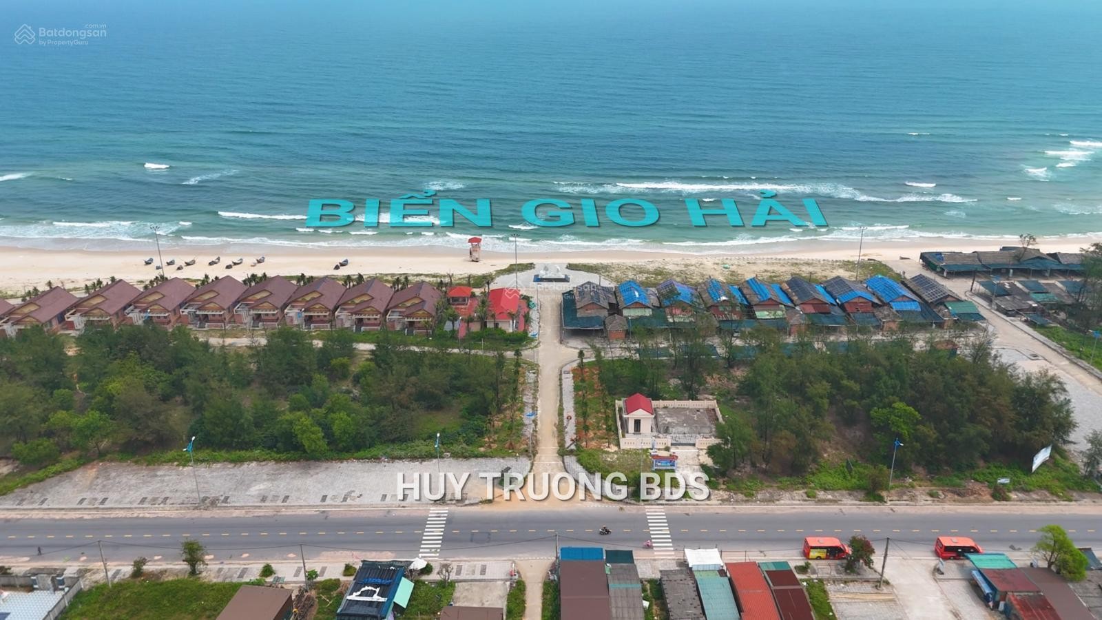 Lô VIP hoa hậu chân dài đối diện khu dịch vụ biển Gio Hải - Ảnh 2