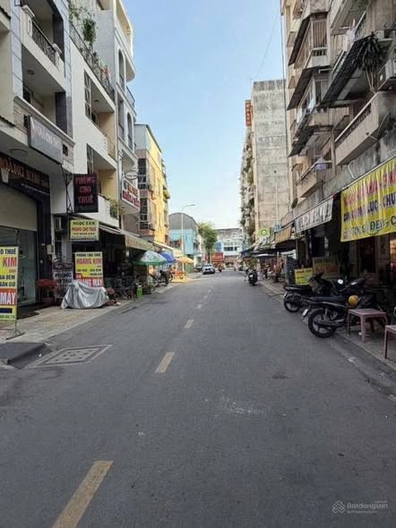 Bán nhà Đặng Thái Thân – có thang máy, đang kinh doanh - Ảnh 1
