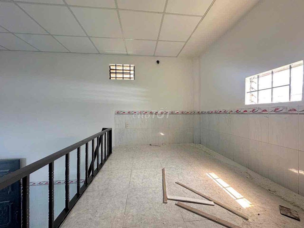 Nhóm Bạn 3 Người Không Nên Bỏ Lỡ Căn Phòng 35M2 Giá Chỉ 3 Củ Này nha - Ảnh 1