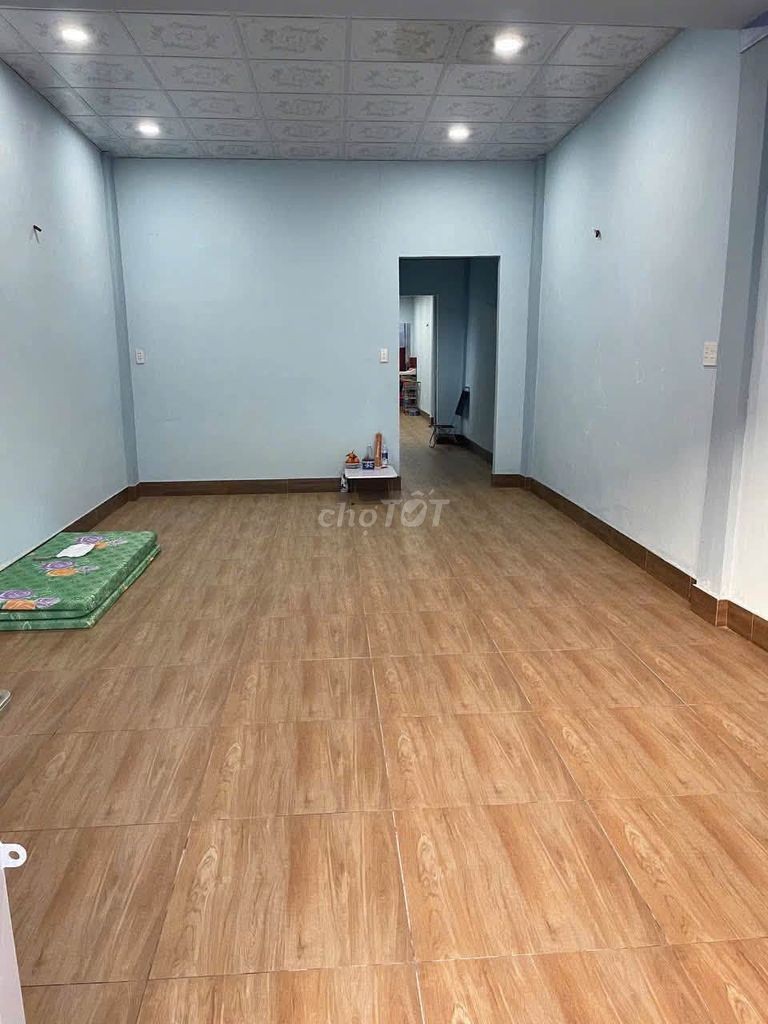 Nhà Phú Thọ Ngay Trường THCS Minh Khai, 60m2, 2.29 tỷ