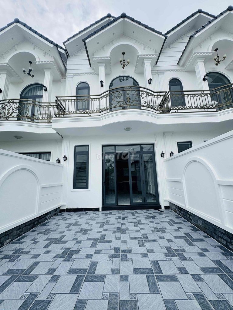 NHÀ LẦU MÁI THÁI ĐẸP XINH MỚI XÂY CÒN *** 1 căn - Ảnh 3