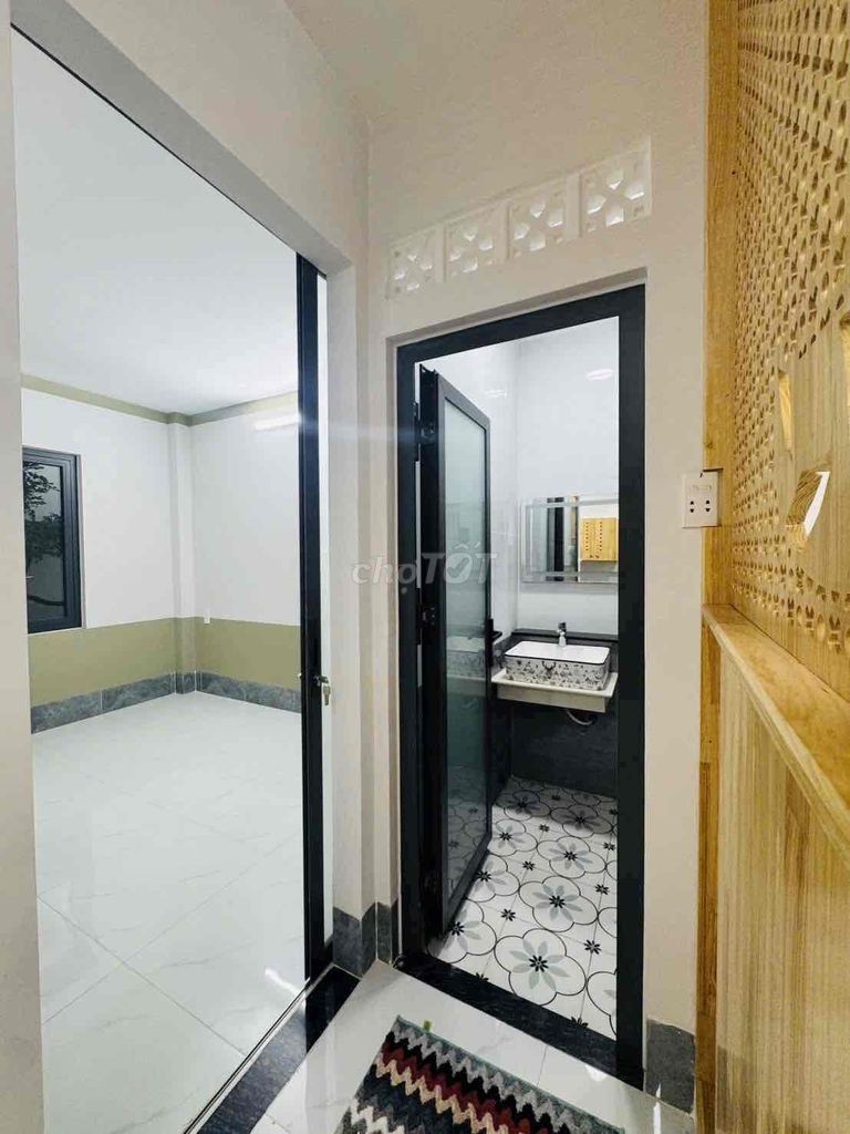 NHÀ LẦU MỚI XÂY KDC NAM VIỆT - ĐƯỜNG NHỰA SÂN Ô TÔ - Ảnh 1