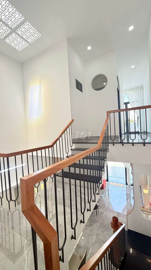 bán nhà mê lệch hiện đại mới 100% thôn 3 Cư Ebur - Ảnh 1