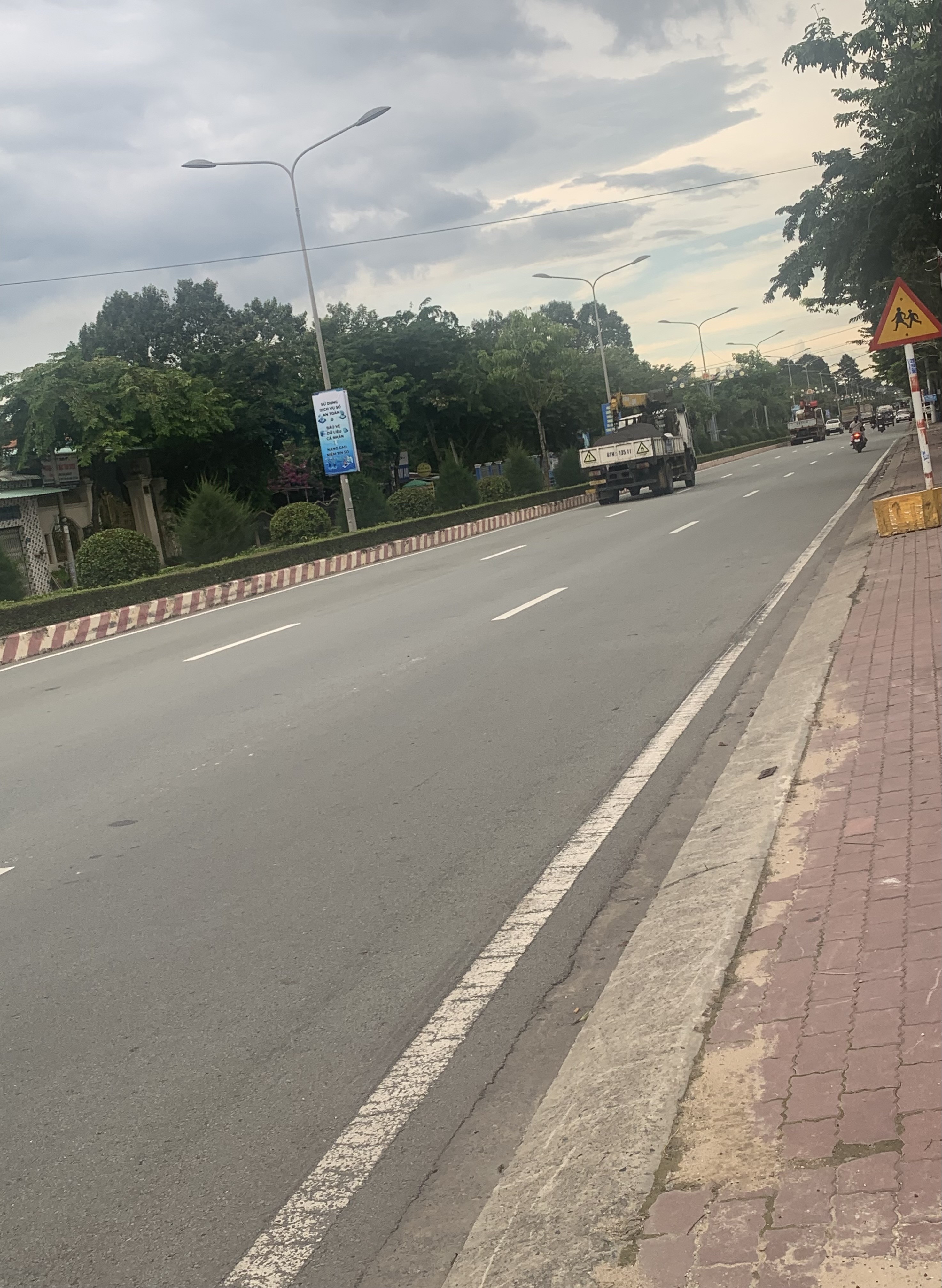 CHÍNH CHỦ Bán Đất 292m2 có sẵn 100 m2 thổ cư giá tốt, hợp lý. Tân thành 31 cụm TRUNG TÂM HÀNH CHÍNH BẮC TÂN UYÊN - Ảnh 3