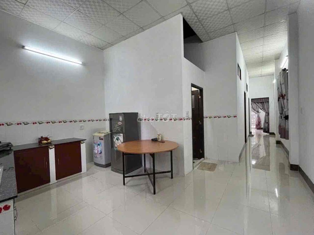 Nhà mới rộng 3 phòng gần Đh Y Dược - Ảnh 1
