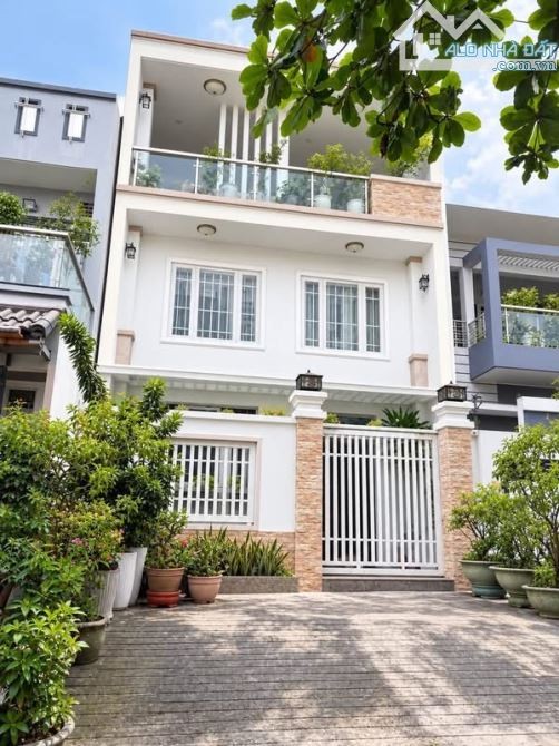 CÁCH CHỢ THỊ NGHÈ 5P - BÁN NHÀ NGANG KHỦNG 6M TẠI PHAN VĂN HÂN, BÌNH THẠNH GIÁ CHỈ 4,69TỶ! - Ảnh 1