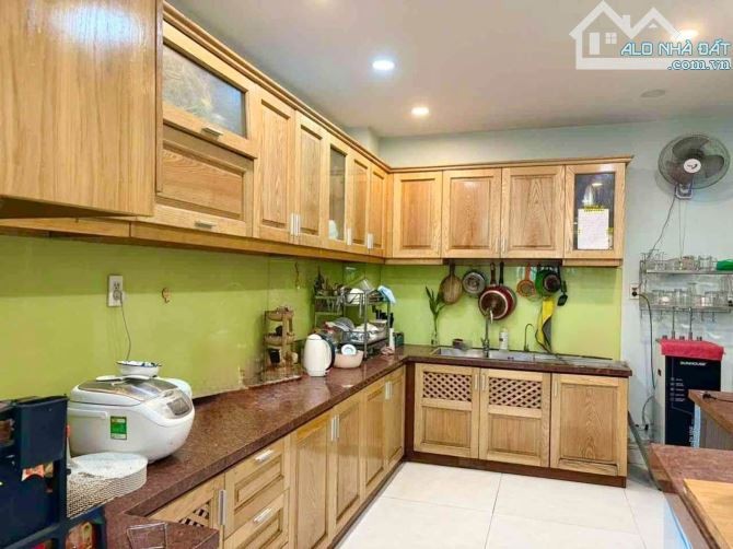 CÁCH CHỢ THỊ NGHÈ 5P - BÁN NHÀ NGANG KHỦNG 6M TẠI PHAN VĂN HÂN, BÌNH THẠNH GIÁ CHỈ 4,69TỶ! - Ảnh 4