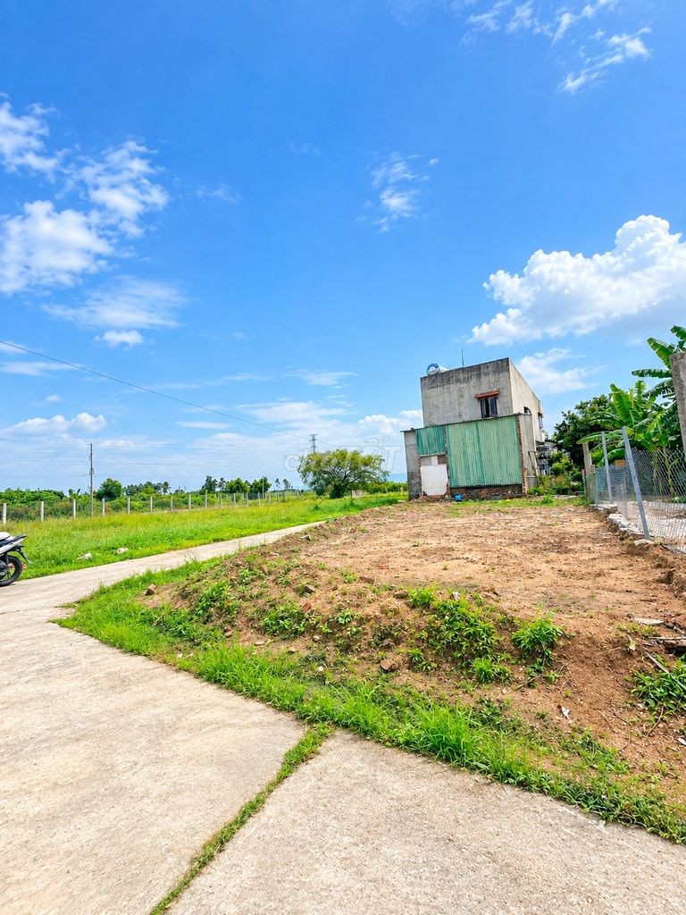 Lô góc 2 mặt đường giá chỉ 8xx, gần chợ Đại Hiệp - Ảnh 1