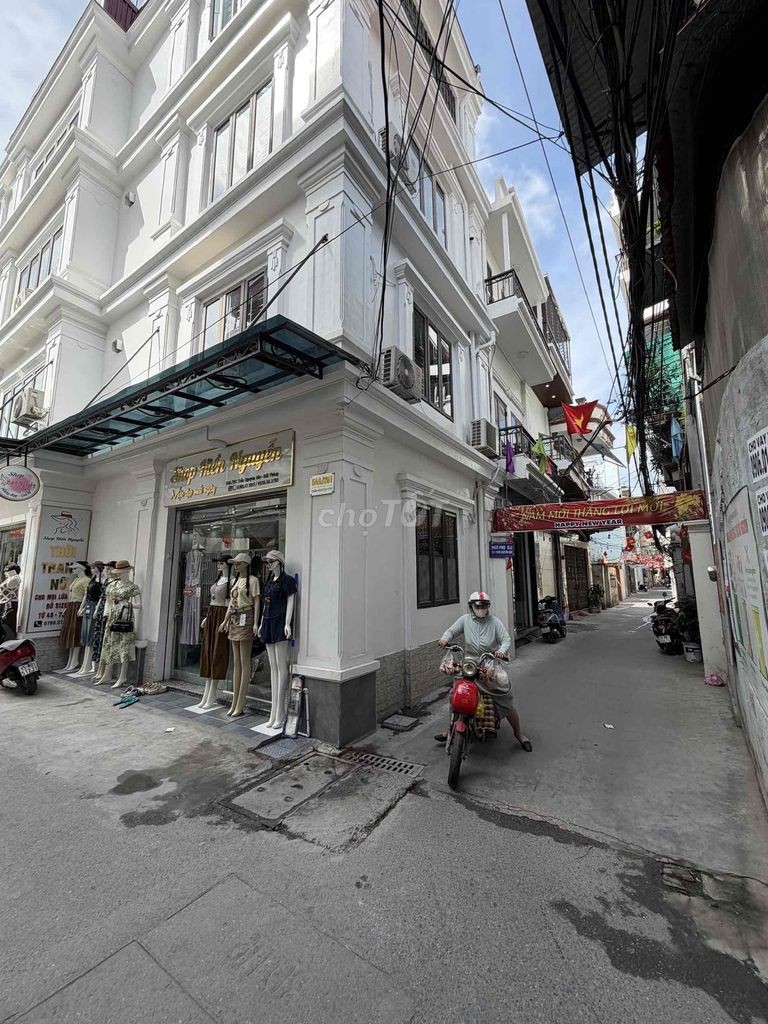 bán nhà mặt ngõ 261 Trần nguyên Hãn . 35m2x3,5 tầng - Ảnh 1