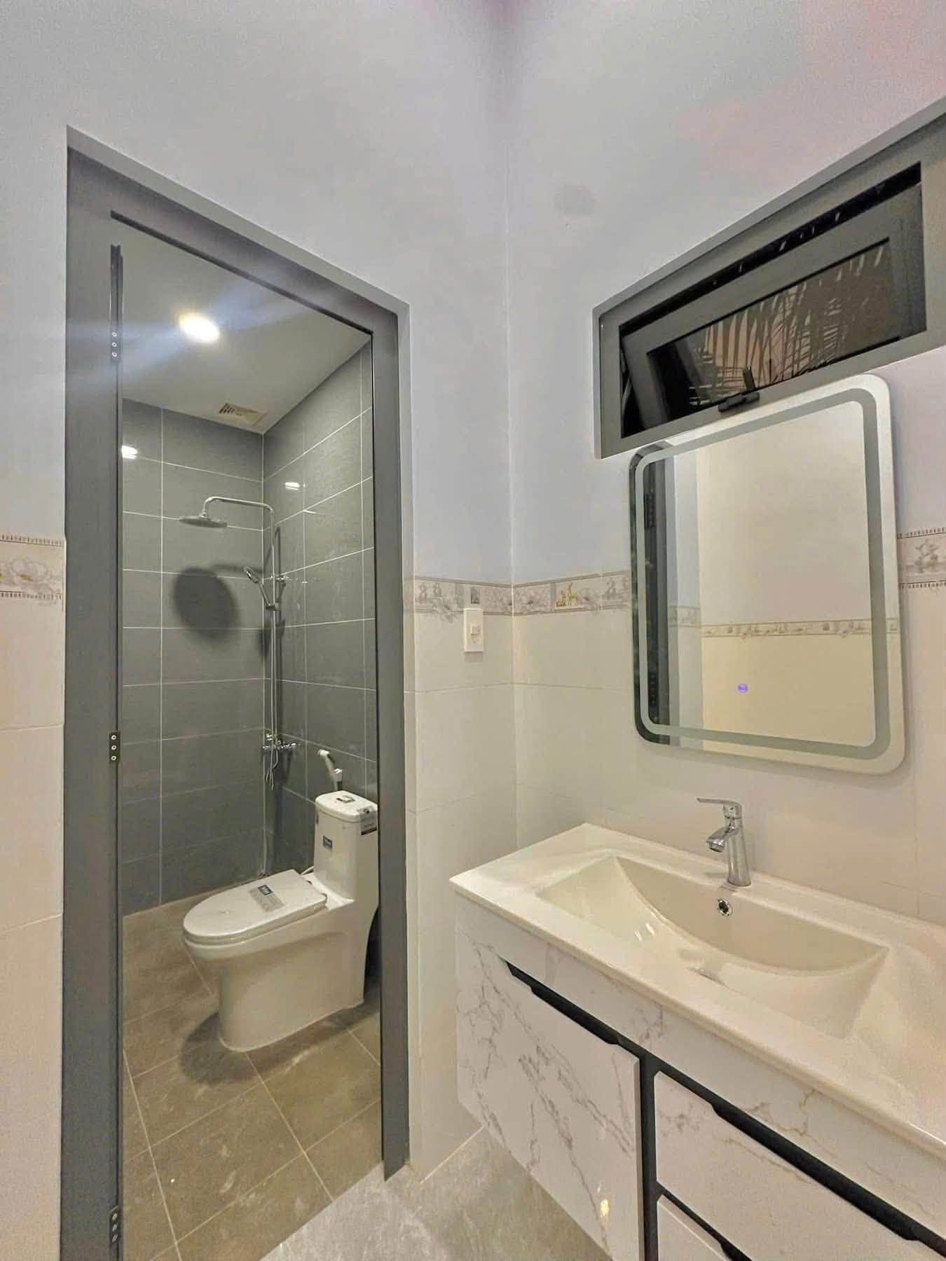 📣Anh em cần bán căn nhà Cấp 4 sân vườn cực chill giá chỉ 1 tỷ 190 Triệu - bớt Lộc cho anh chị thiện chí - Ảnh 1