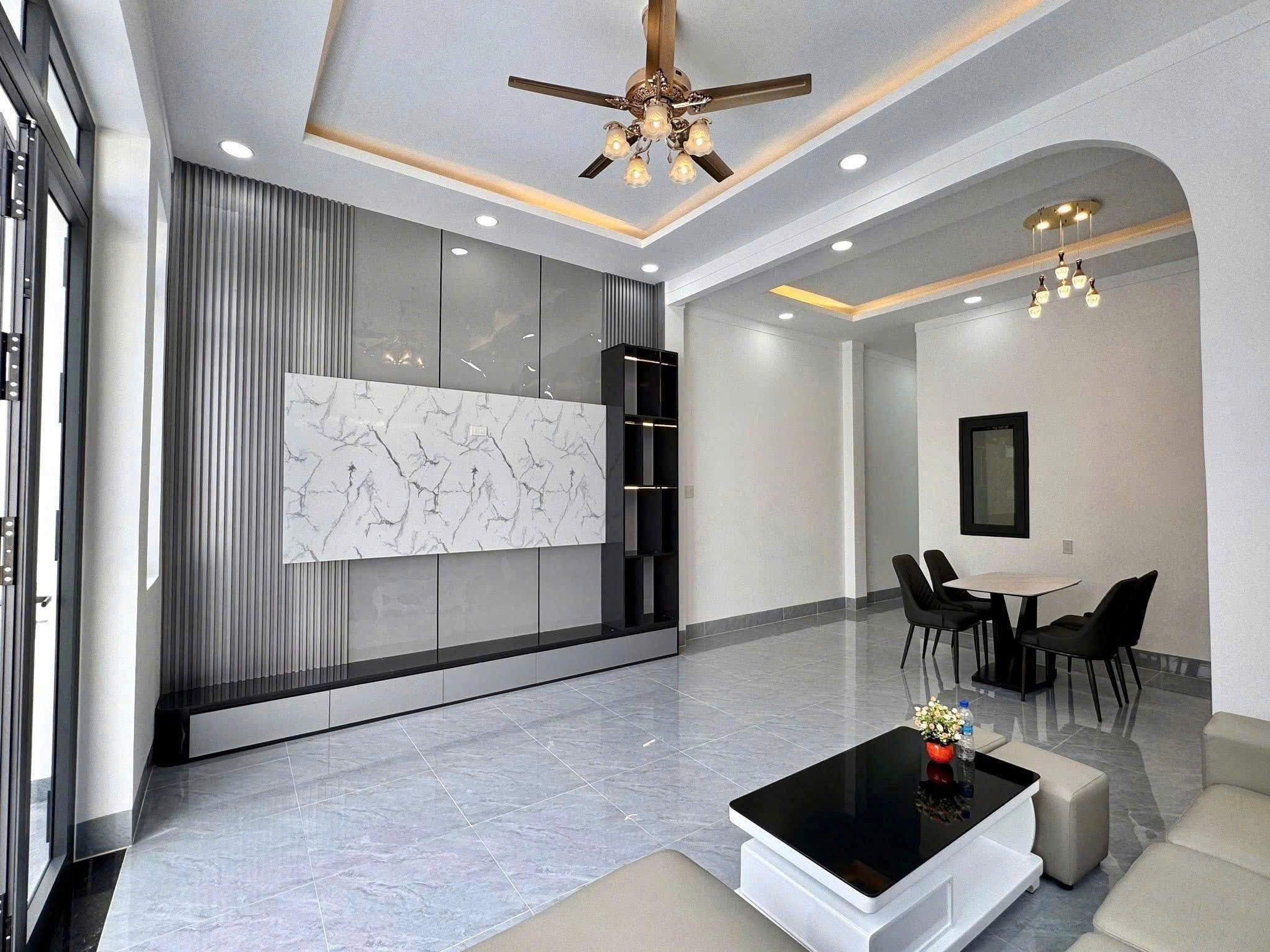 XUẤT HIỆN CĂN NHÀ CẤP 4 SÂN VƯỜN 1TỶ750 GIÁP PHƯỜNG BỬU LONG BIÊN HÒA. NGAY ĐẦU CẦU TÂN TRIỀU - Ảnh 3