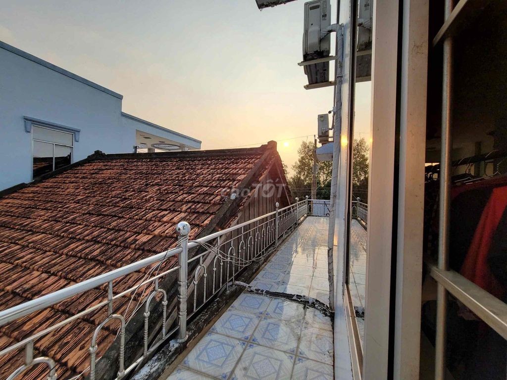 Bán nhà mặt tiền lớn kế chợ - Ảnh 6