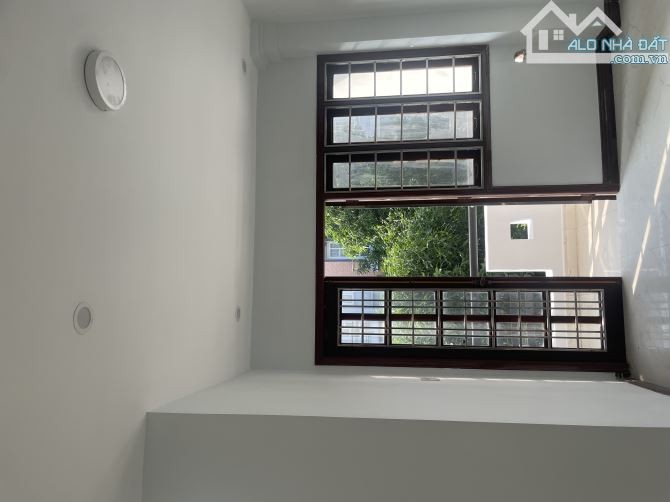 BÁN BIỆT THỰ MẶT TIỀN ĐƯỜNG SỐ 3 – KHU TÊN LỬA, BÌNH TÂN ( 10x20m) 3 Lầu. GIẢM MẠNH 30 TỶ - Ảnh 5