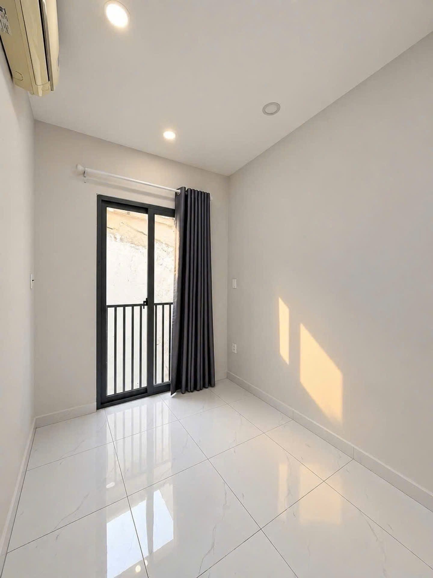 PHAN ĐĂNG LƯU, NHỎ XINH, 4T HOÀN CÔNG, CÓ SÂN THƯỢNG, HXH CÁCH 5 BƯỚC - Ảnh 5