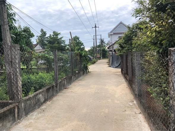 Cô Hàng Xóm nhờ bán lô đất sát kdl rừng dừa nc mỹ Khê - Ảnh 1