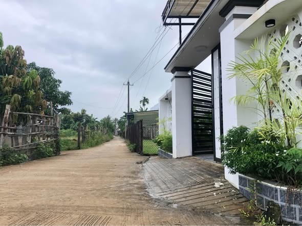 Cô Hàng Xóm nhờ bán lô đất sát kdl rừng dừa nc mỹ Khê - Ảnh 2