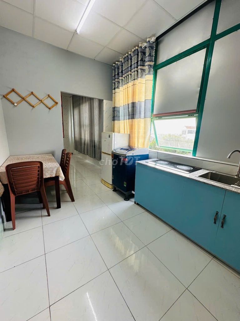 Cần bán Khách sạn gần Quảng trường Xã Tháp Mười