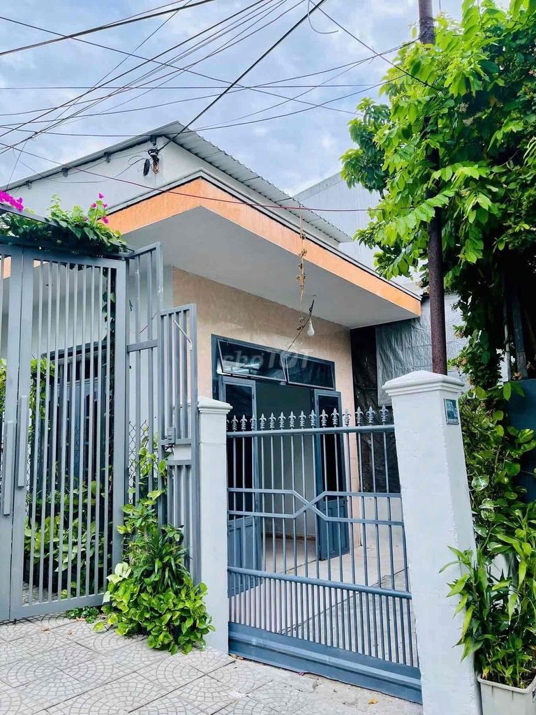 BÁN NHÀ CẤP 4 KIỆT Ô TÔ ĐẬU TRƯỚC NHÀ CÁCH MẠNG THÁNG 8 – CẨM L - Ảnh 3