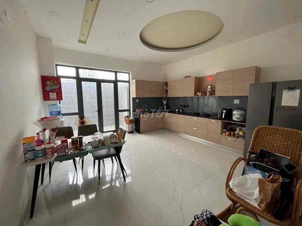 Nhà 3 tầng gói 5 Mỹ Gia tp Nha Trang. Đường nội bộ rộng 14m. Giá chỉ 7