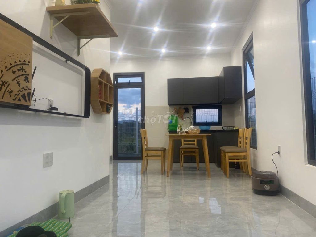 BÁN NHÀ BIỆT THỰ - SÂN VƯỜN ĐẸP -