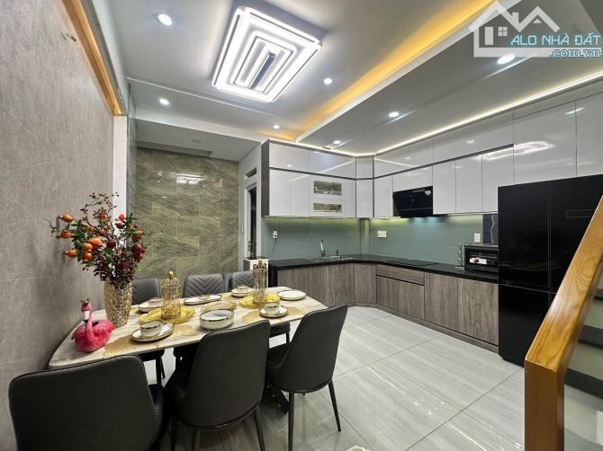 Bán nhà Phan Huy Ích, Gò Vấp, 72m2, 4 tầng, mặt tiền 7m xe tải né, 6.x tỷ - Ảnh 3