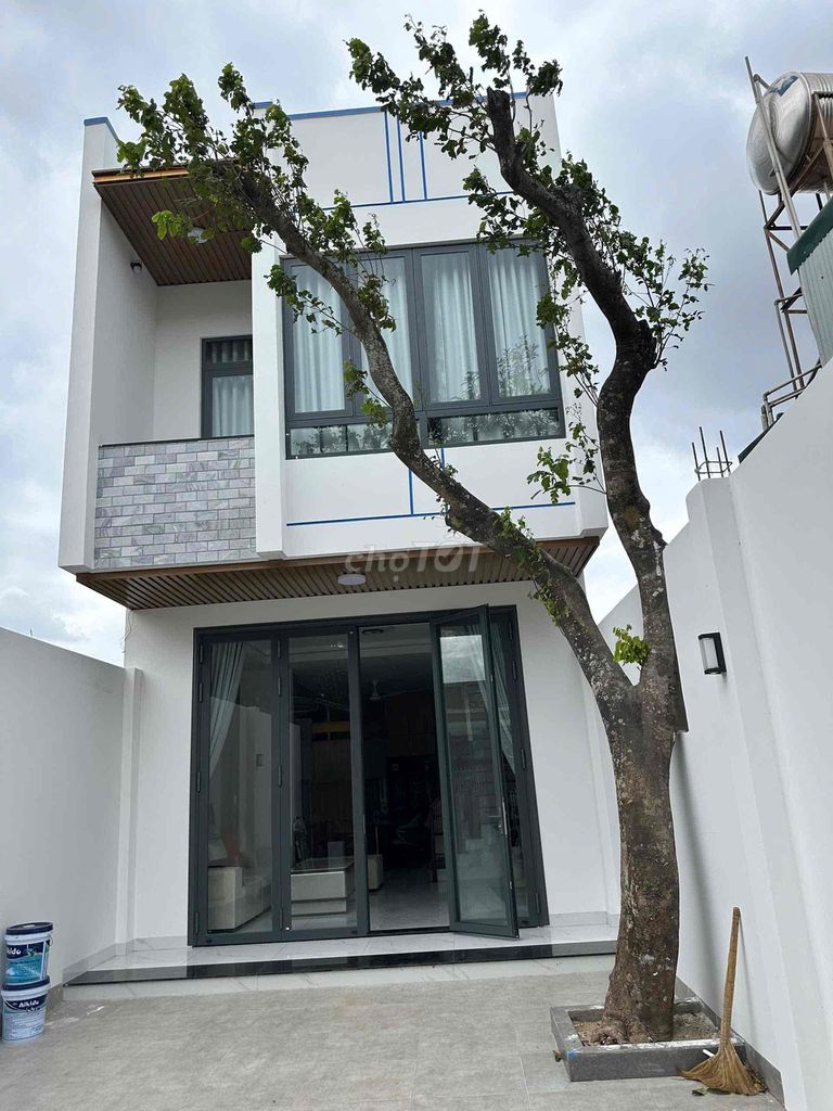 Bán nhà mê mới hẻm cấp 1 đường 19/5 – ngay khu tái định cư - Ảnh 1