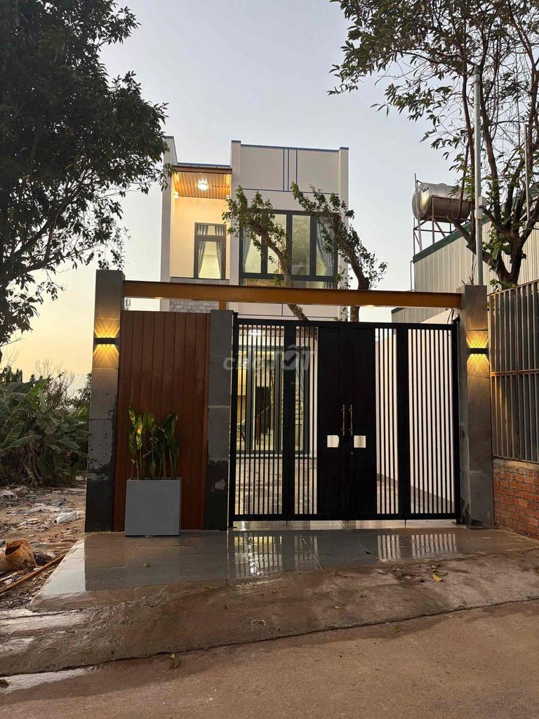 Bán nhà mê mới hẻm cấp 1 đường 19/5 – ngay khu tái định cư - Ảnh 2