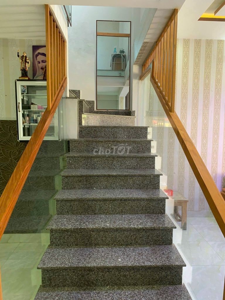 Hơn 3 tỷ, 80m2, ngang 6m, gácđúc, 2 mặt kiệt ô tô, Lê Đình kỵ - Ảnh 2